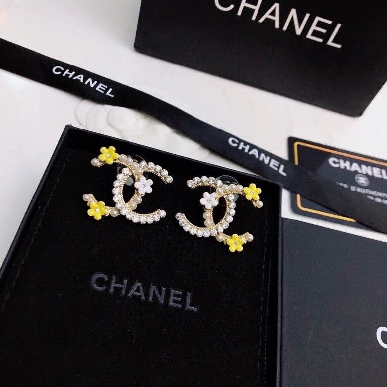 Modern Chanel Earrings 225146
