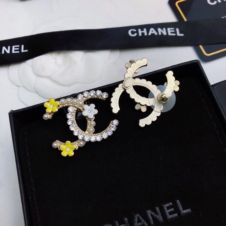 Modern Chanel Earrings 225146