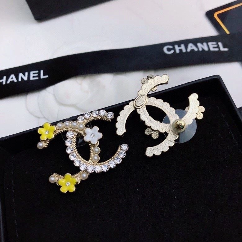 Modern Chanel Earrings 225146