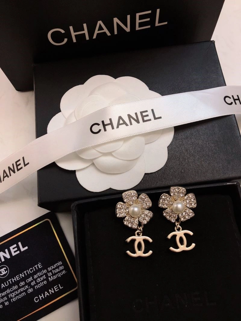 Chanel Earrings Refined 225165