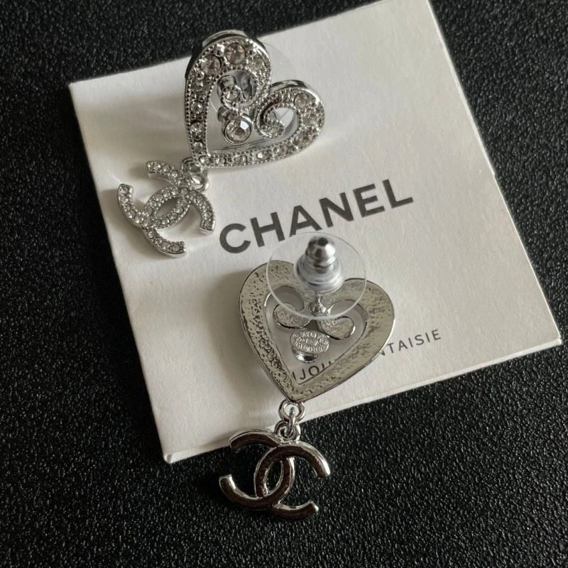 Snug Chanel Earrings 225149
