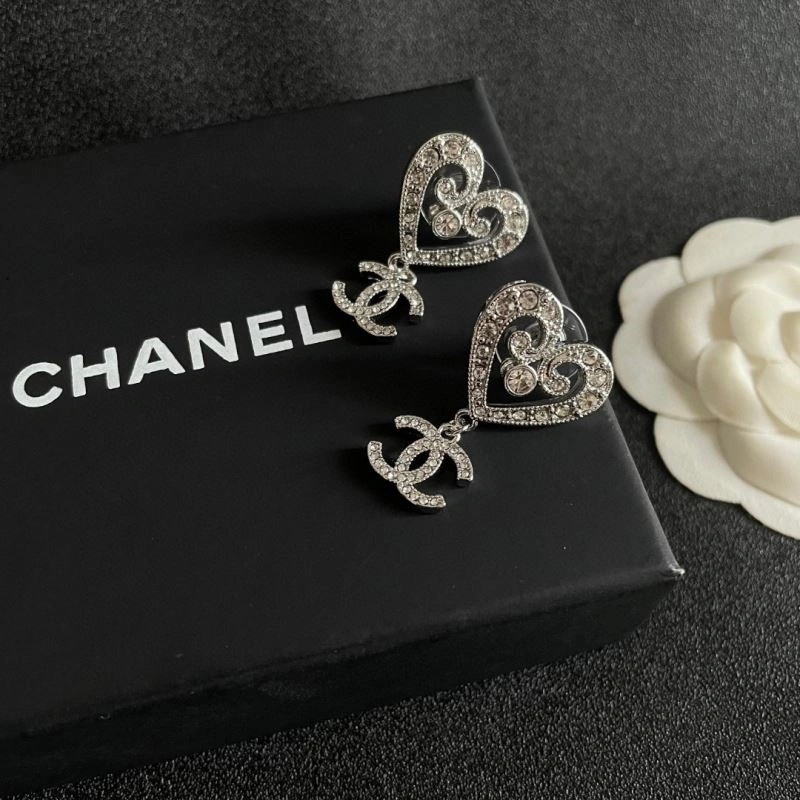 Snug Chanel Earrings 225149