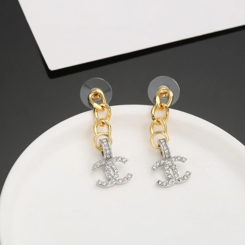Trendsetting Chanel Earrings 225202