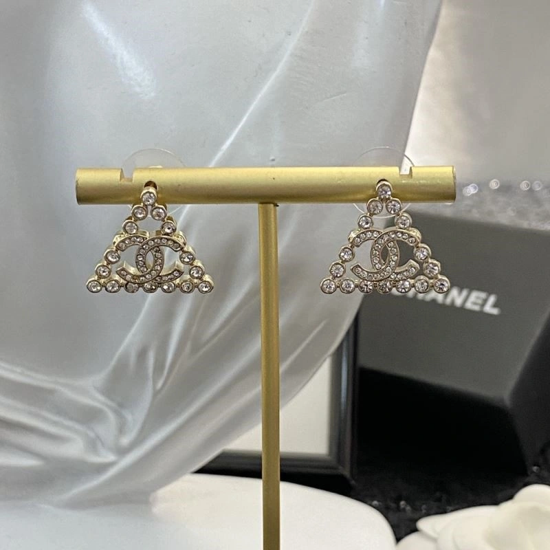 Comfortable Chanel Earrings 225175