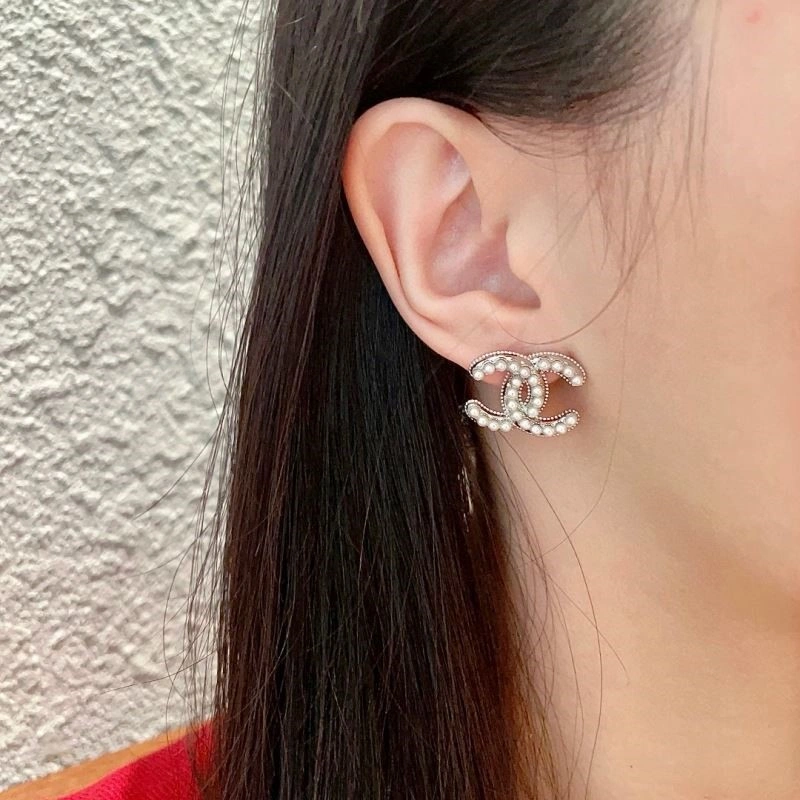 Chanel Earrings Refined 225125