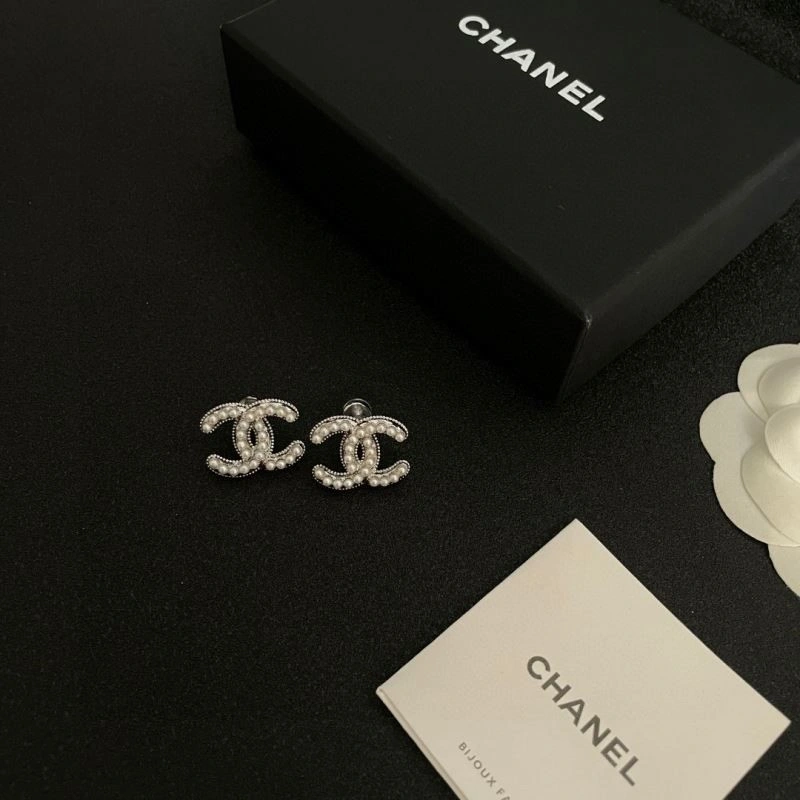 Chanel Earrings Refined 225125