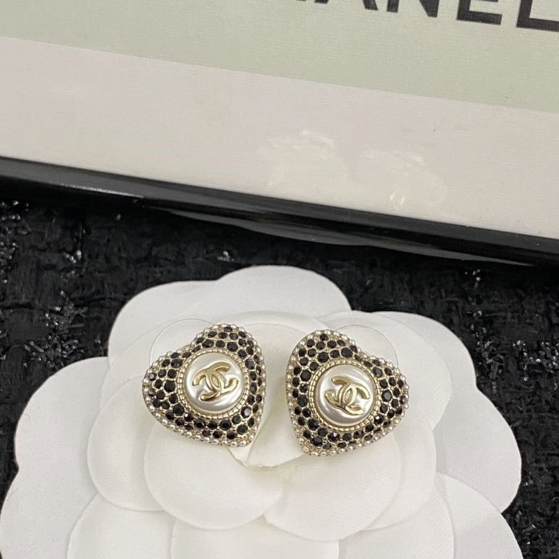 Chanel Earrings Practical 225122