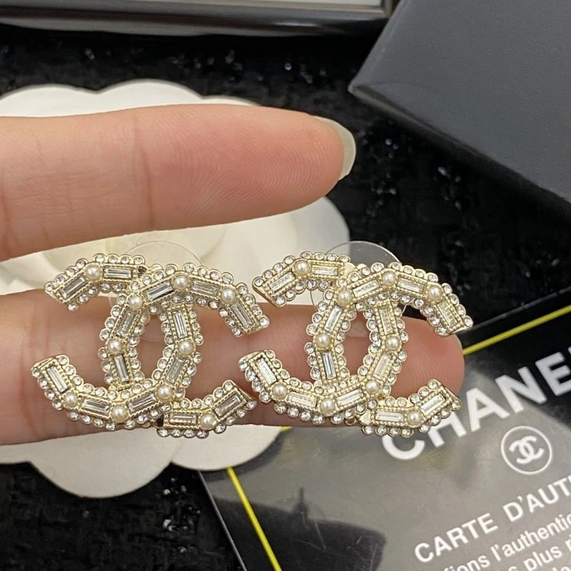 Durable Chanel Earrings 225171