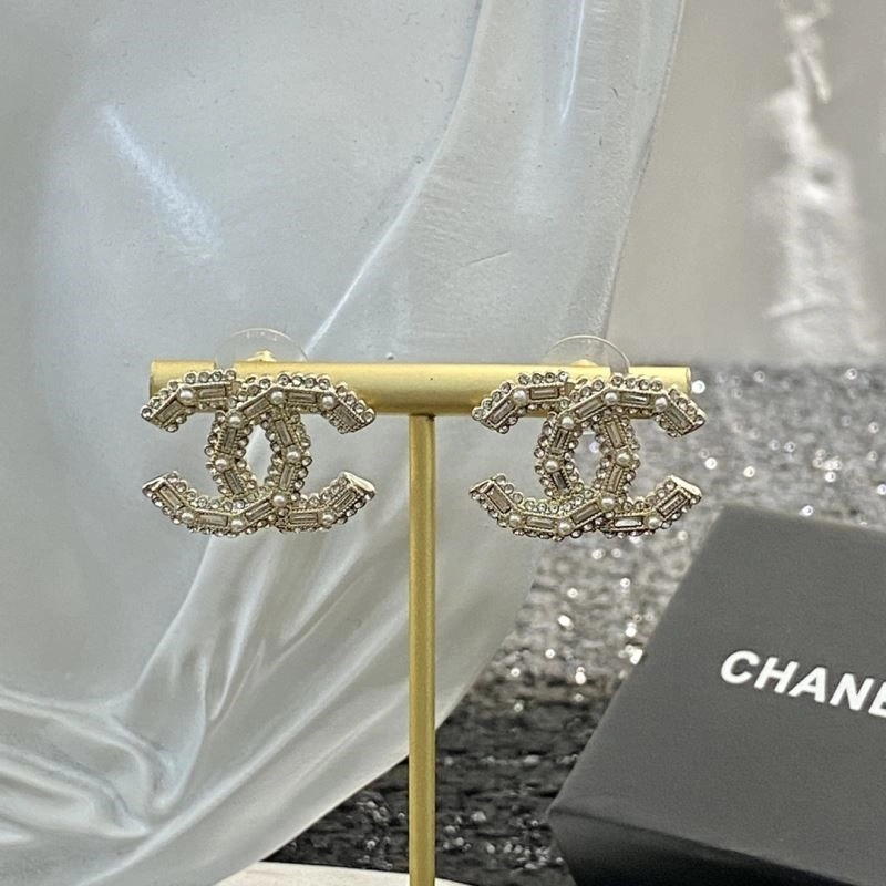 Durable Chanel Earrings 225171