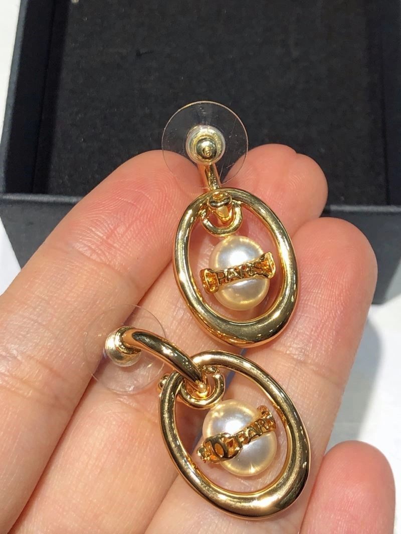 Chanel Earrings Minimalist 225154