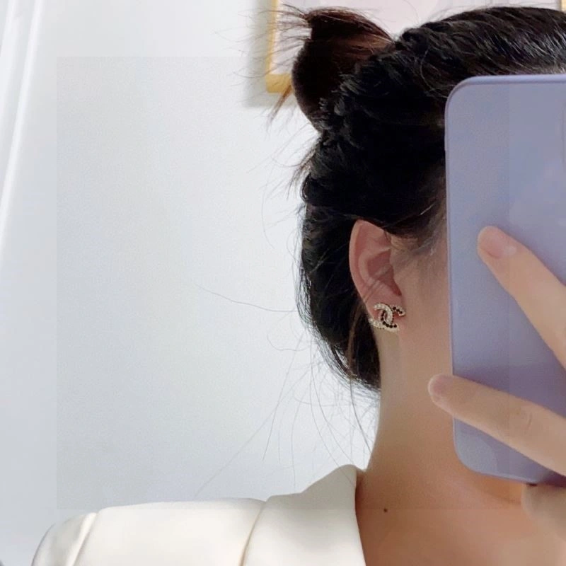 Unisex Chanel Earrings 225109