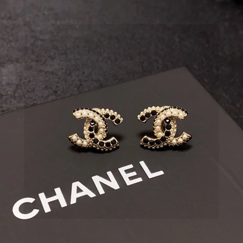 Unisex Chanel Earrings 225109