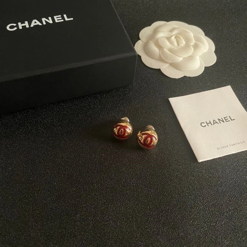 Chanel Earrings Compact 225096