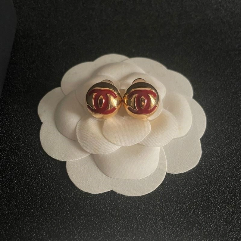 Chanel Earrings Compact 225096
