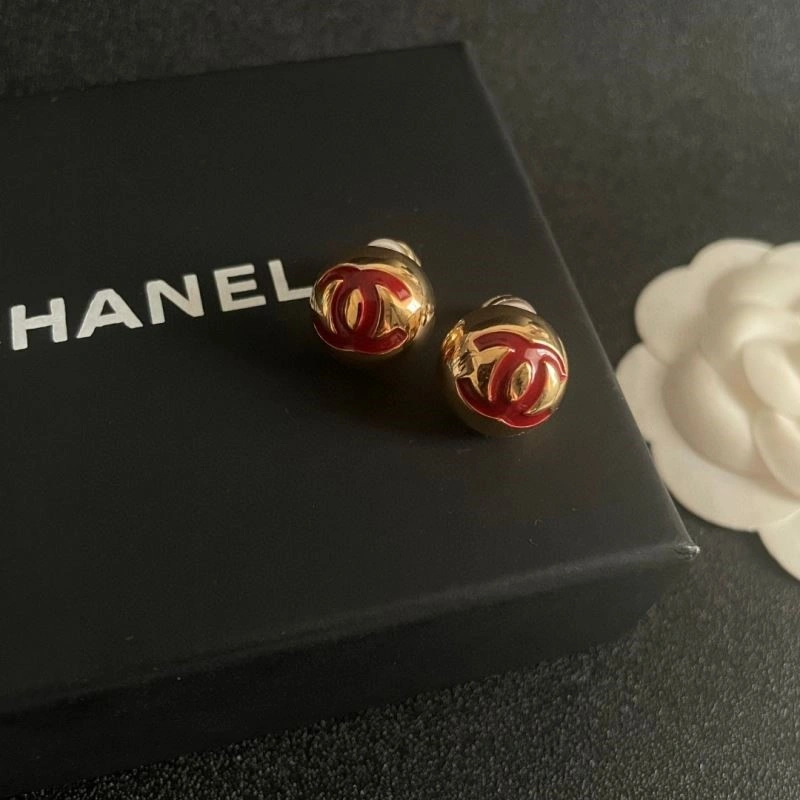 Chanel Earrings Compact 225096
