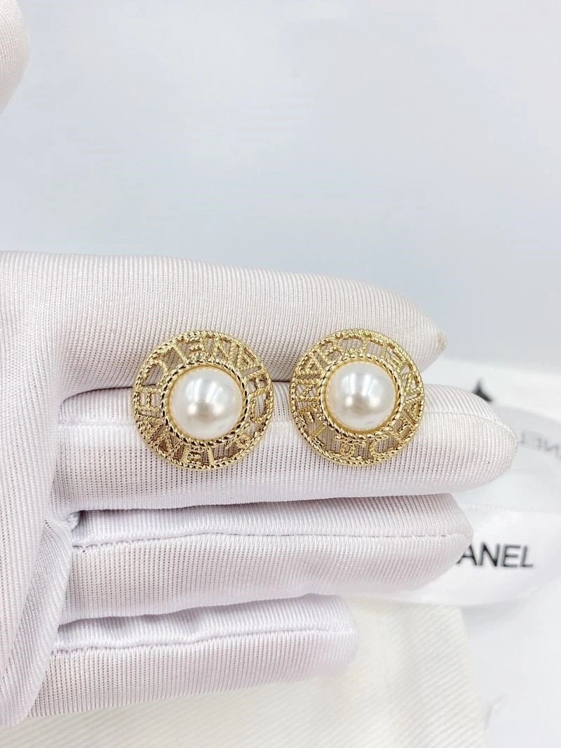 Chanel Earrings Sporty 225100
