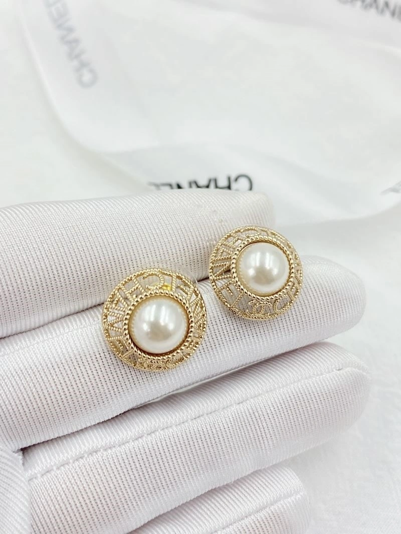 Chanel Earrings Sporty 225100