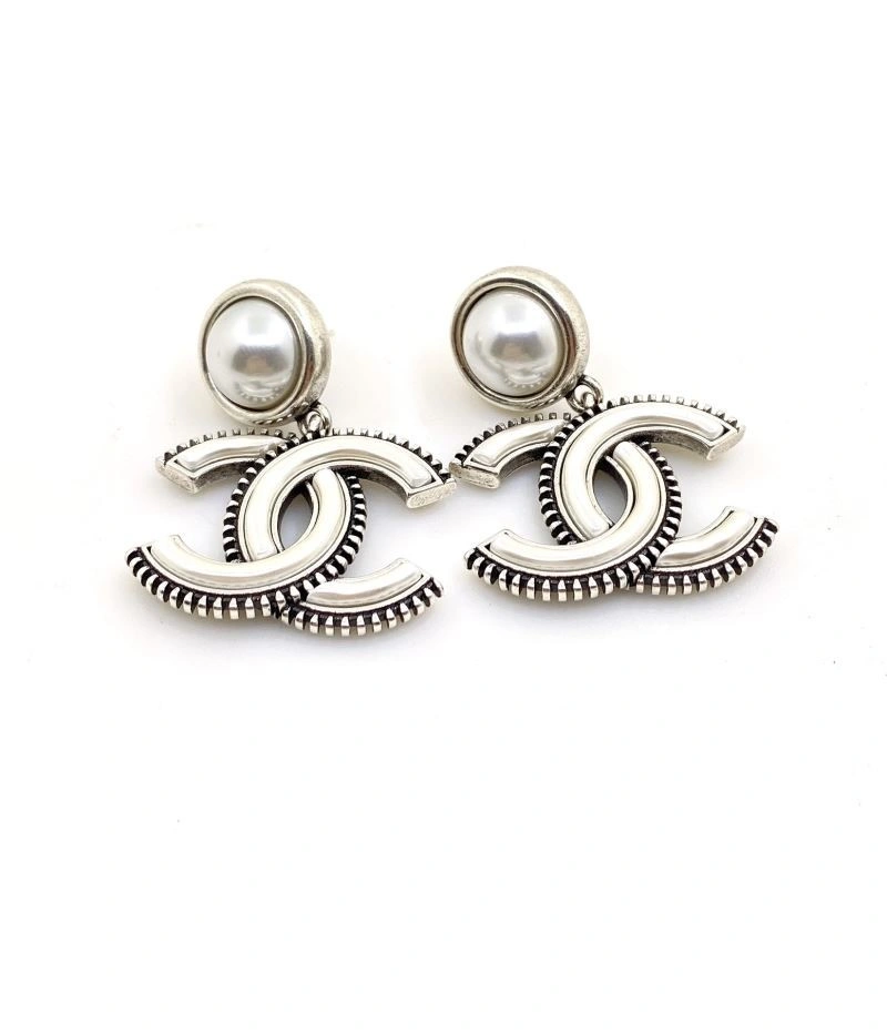 Practical Chanel Earrings 225101