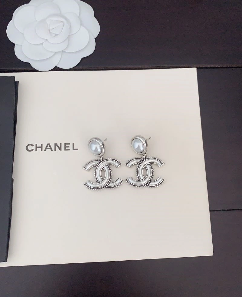 Practical Chanel Earrings 225101