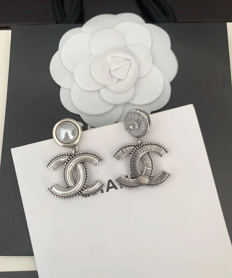 Practical Chanel Earrings 225101