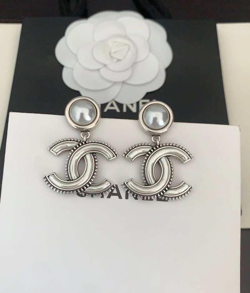 Practical Chanel Earrings 225101