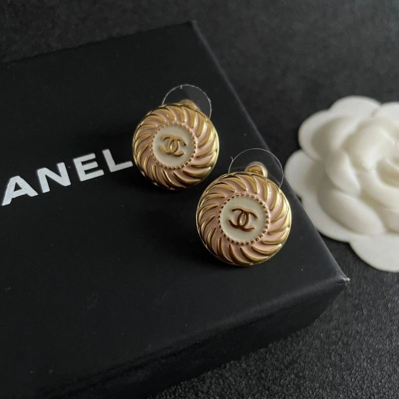 Chanel Earrings Versatile 225084
