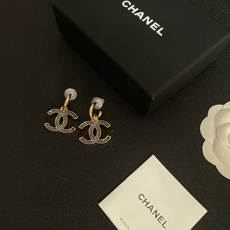 Sophisticated Chanel Earrings 225088