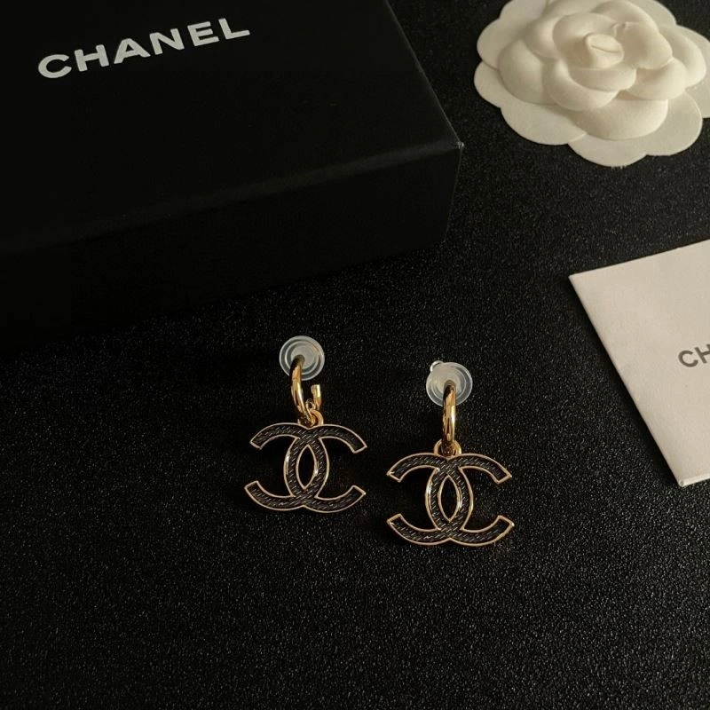 Sophisticated Chanel Earrings 225088