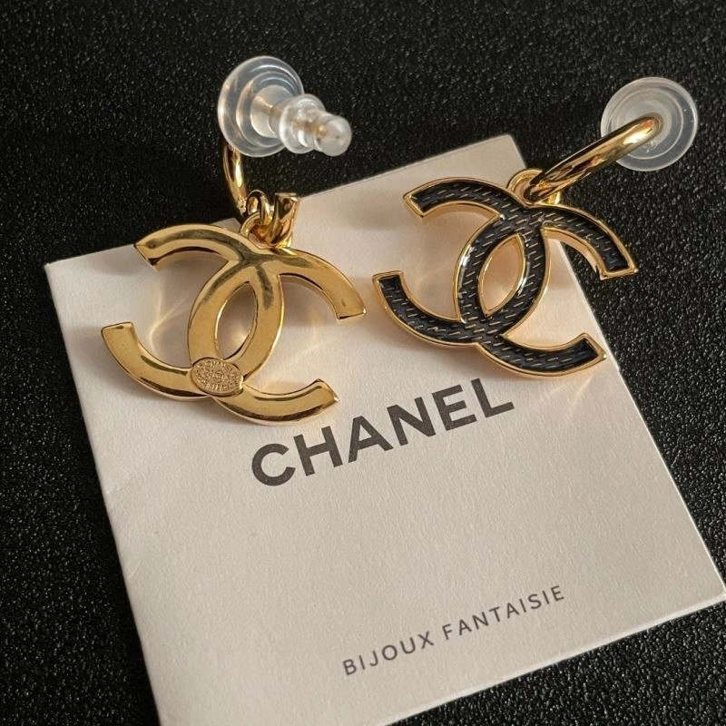Sophisticated Chanel Earrings 225088