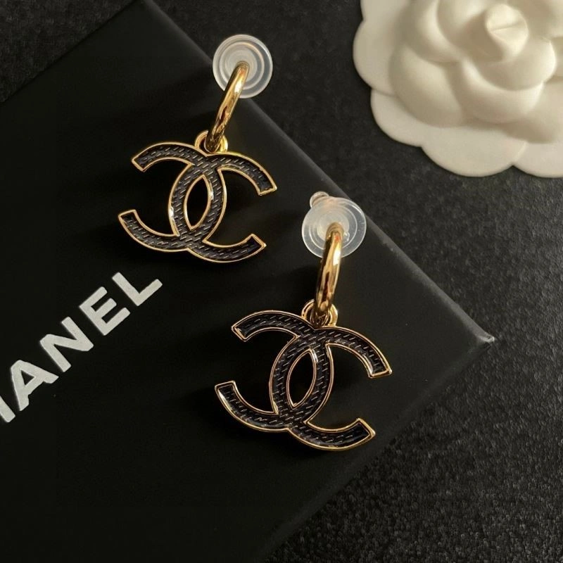 Sophisticated Chanel Earrings 225088