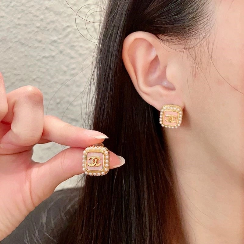 Stretchable Chanel Earrings 225103