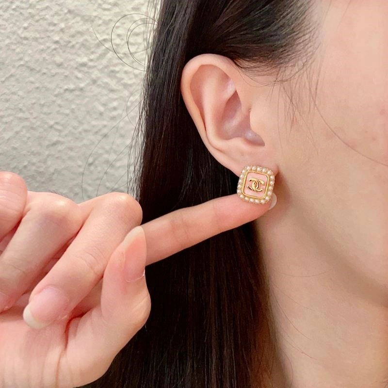 Stretchable Chanel Earrings 225103