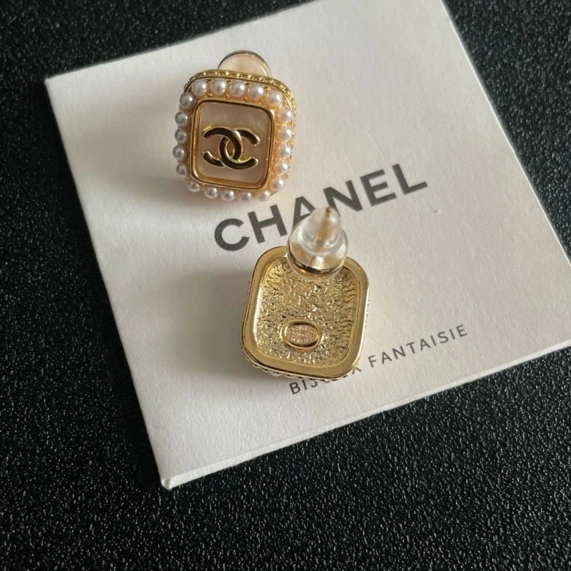 Refined Chanel Earrings 225187
