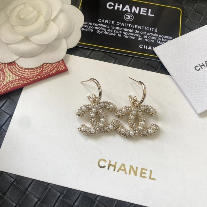 Affordable Chanel Earrings 225140