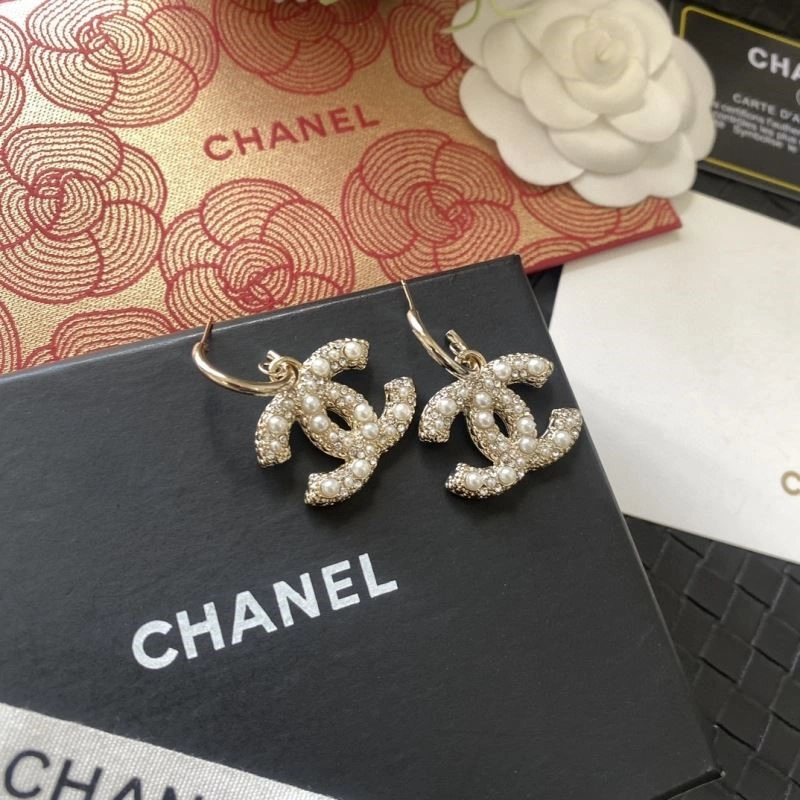 Affordable Chanel Earrings 225140