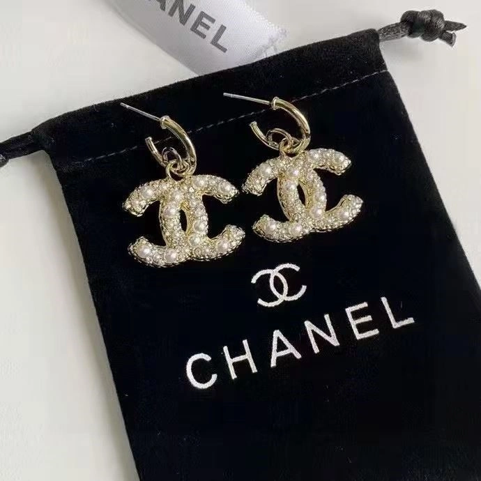Affordable Chanel Earrings 225140