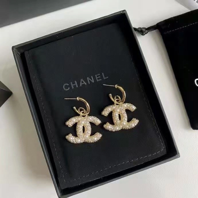 Affordable Chanel Earrings 225140