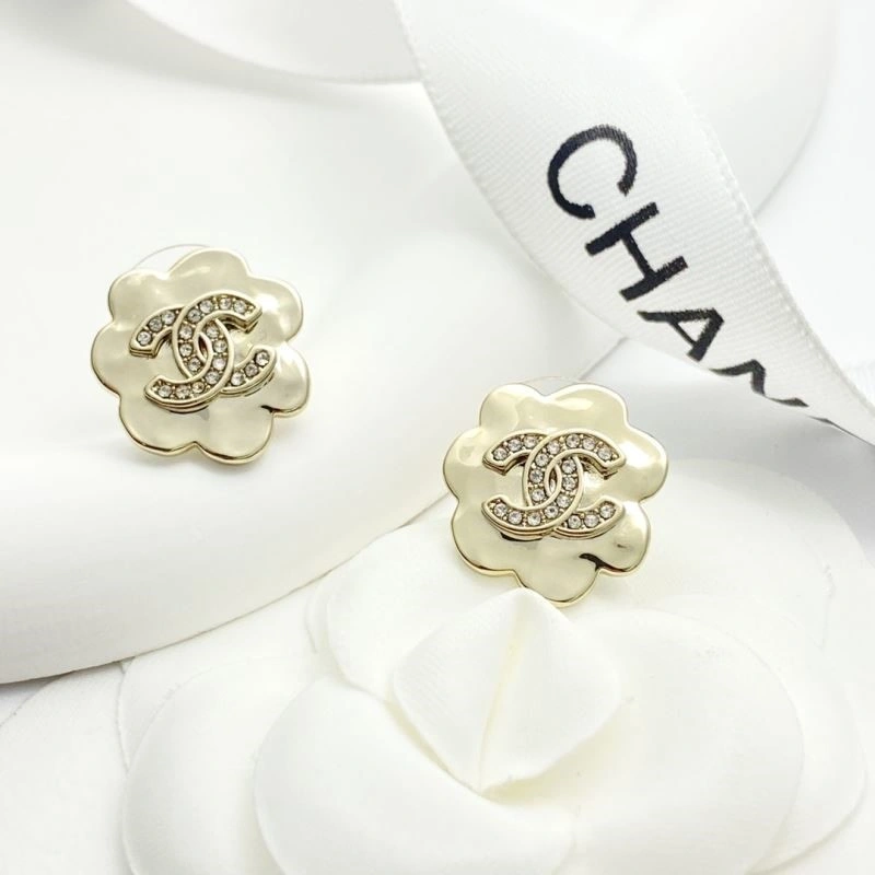 Versatile Chanel Earrings 225095