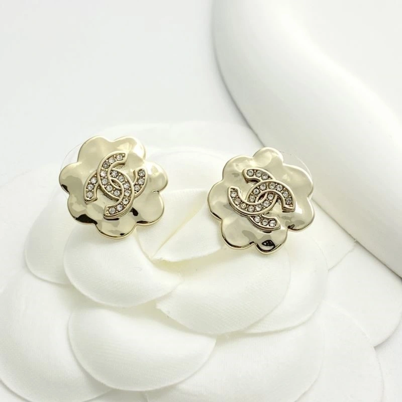 Versatile Chanel Earrings 225095