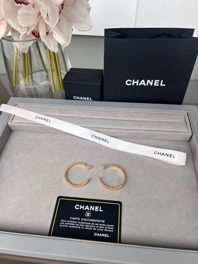 Chanel Earrings Snug 225080