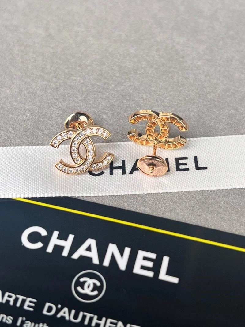 Unique Chanel Earrings 225076