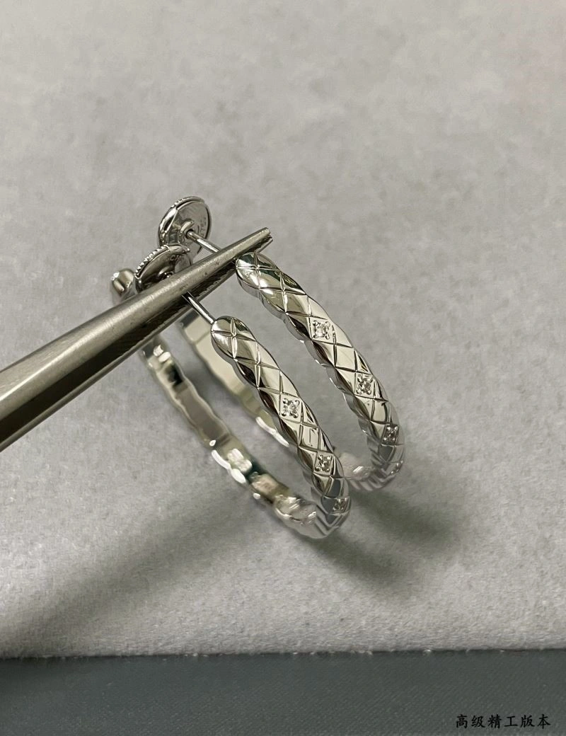 Chanel Earrings Trendsetting 225074