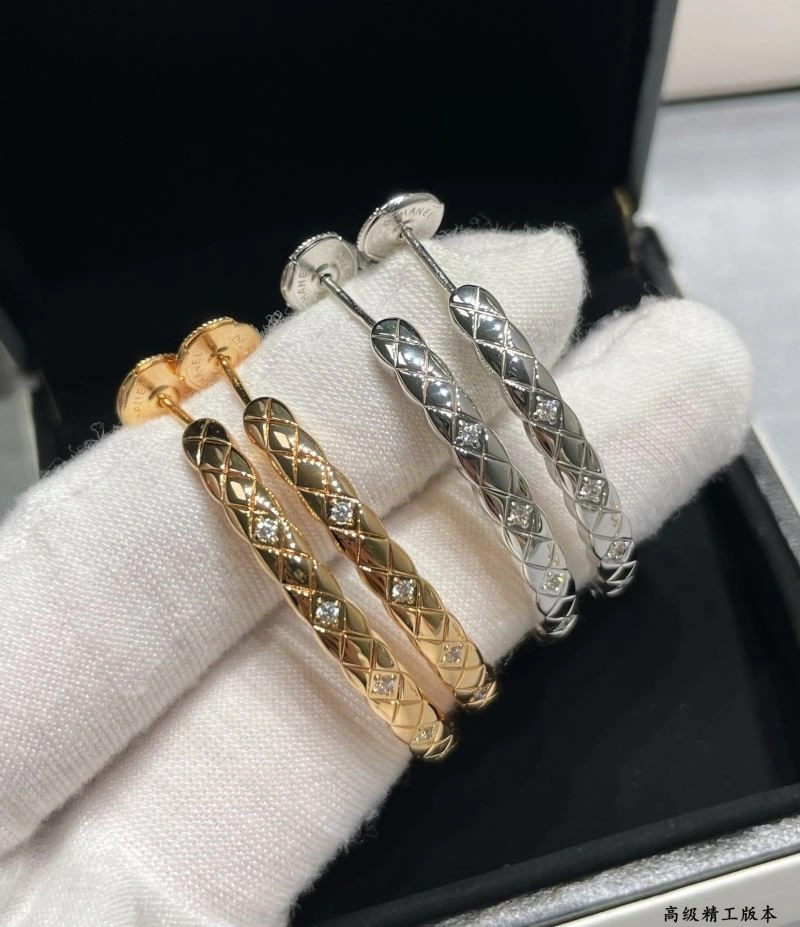 Chanel Earrings Trendsetting 225074