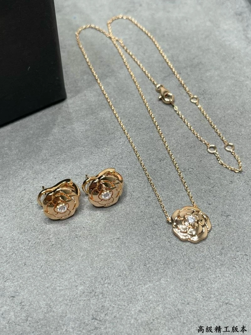 Chanel Earrings Unique 225065
