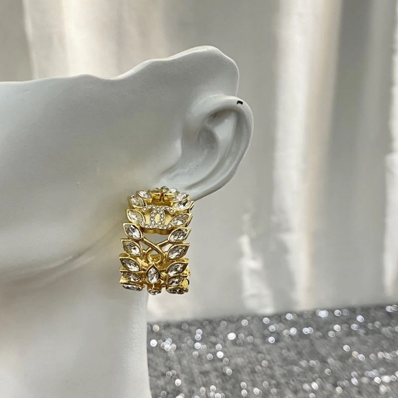 Chanel Earrings Effortless 225070