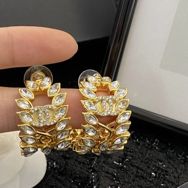 Chanel Earrings Effortless 225070