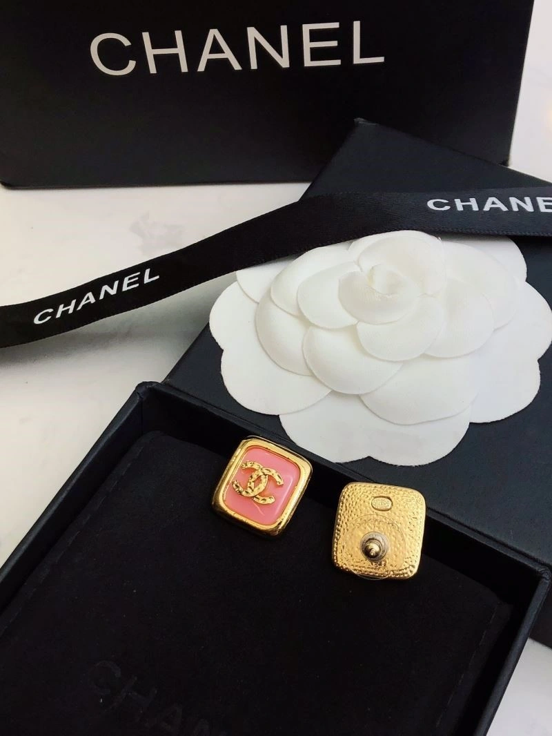 Chanel Earrings Compact 225056