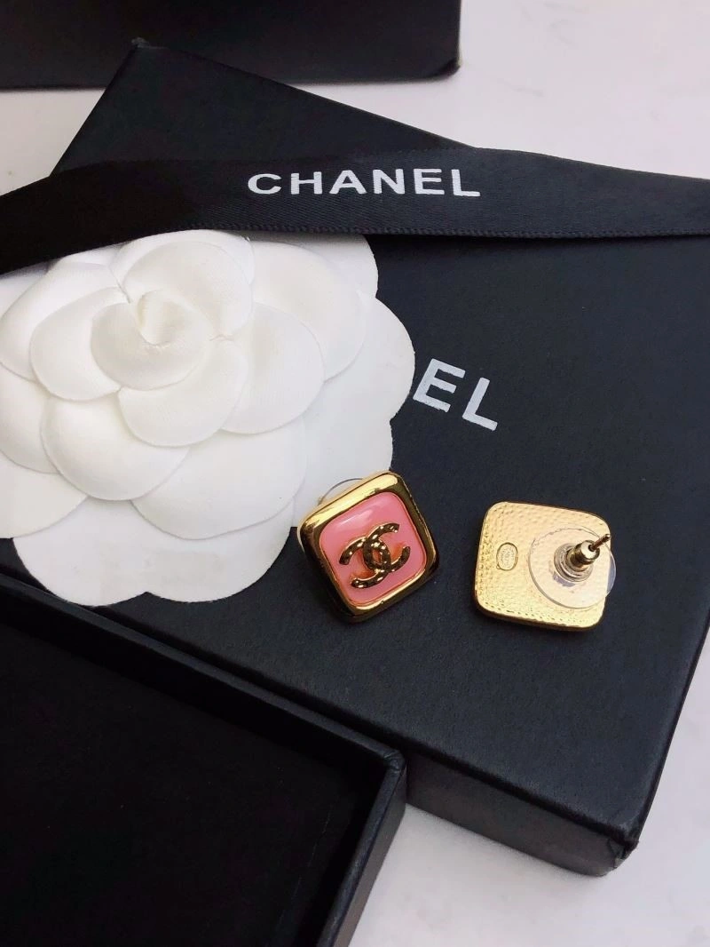 Chanel Earrings Compact 225056