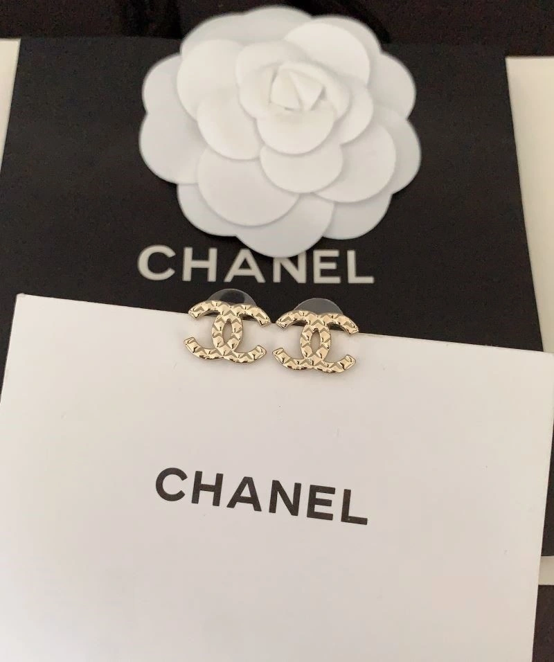 Effortless Chanel Earrings 225059
