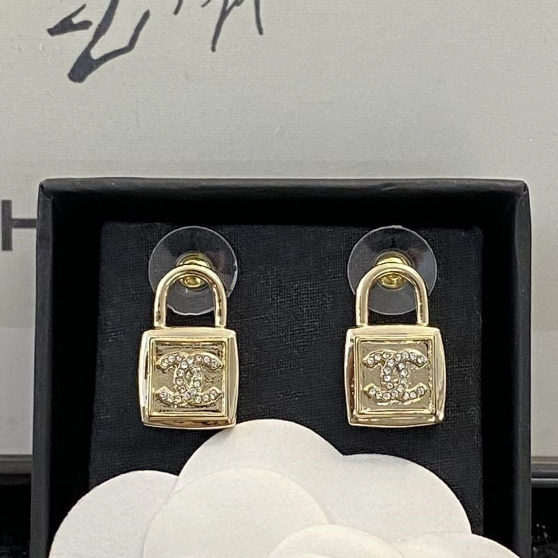 Chanel Earrings ComfortFit 225061